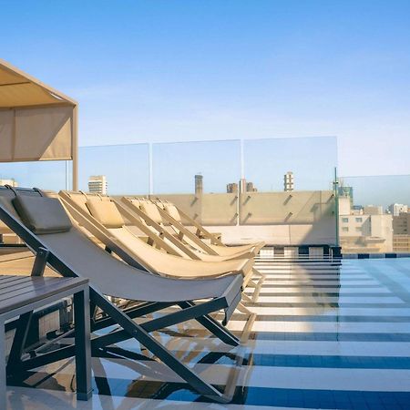 Faranda Collection Barranquilla, A Member Of Radisson Individuals 호텔 바랑키야 외부 사진 Rooftop pool at the hotel