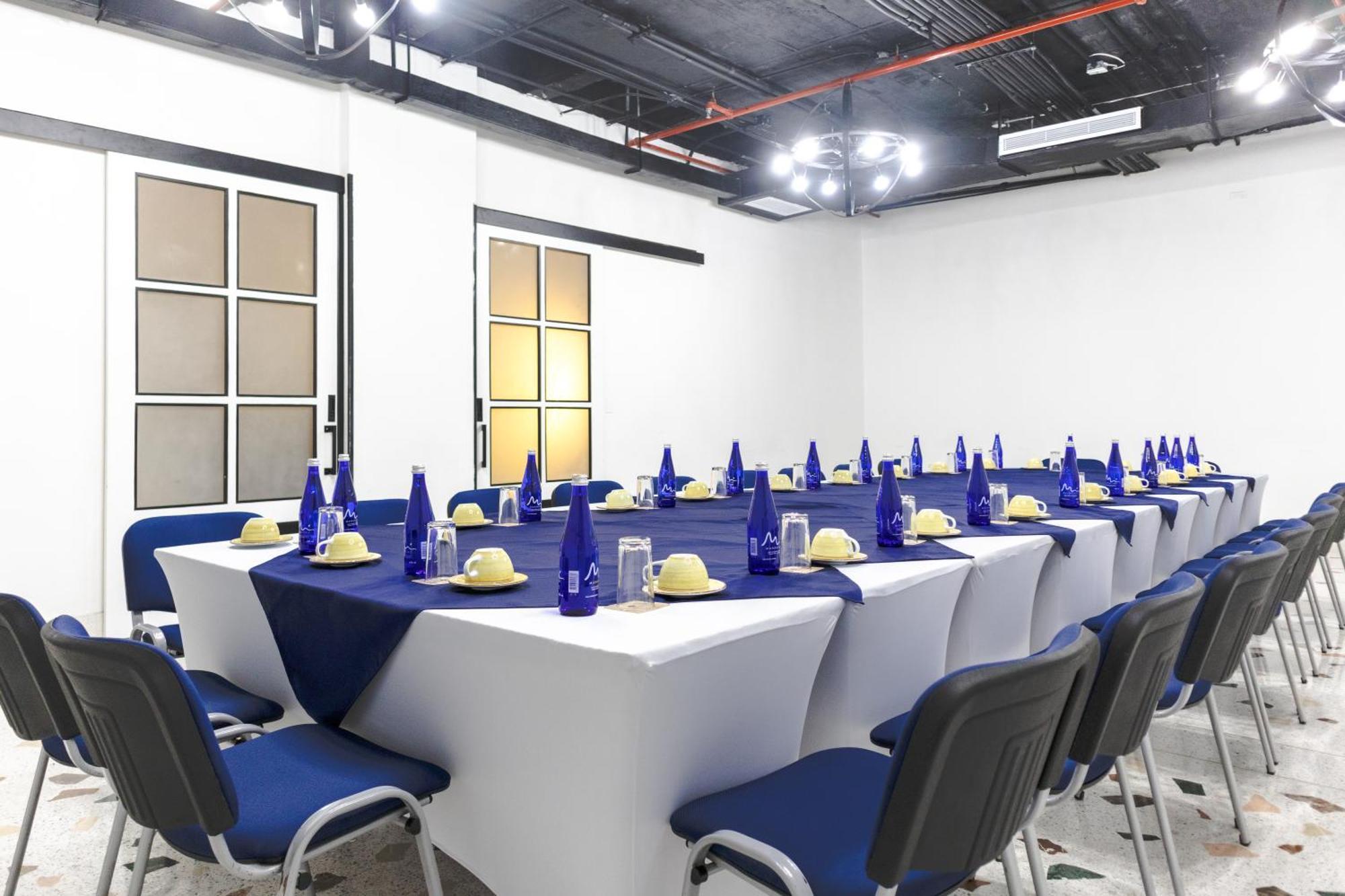 Faranda Collection Barranquilla, A Member Of Radisson Individuals 호텔 바랑키야 외부 사진 Meeting room
