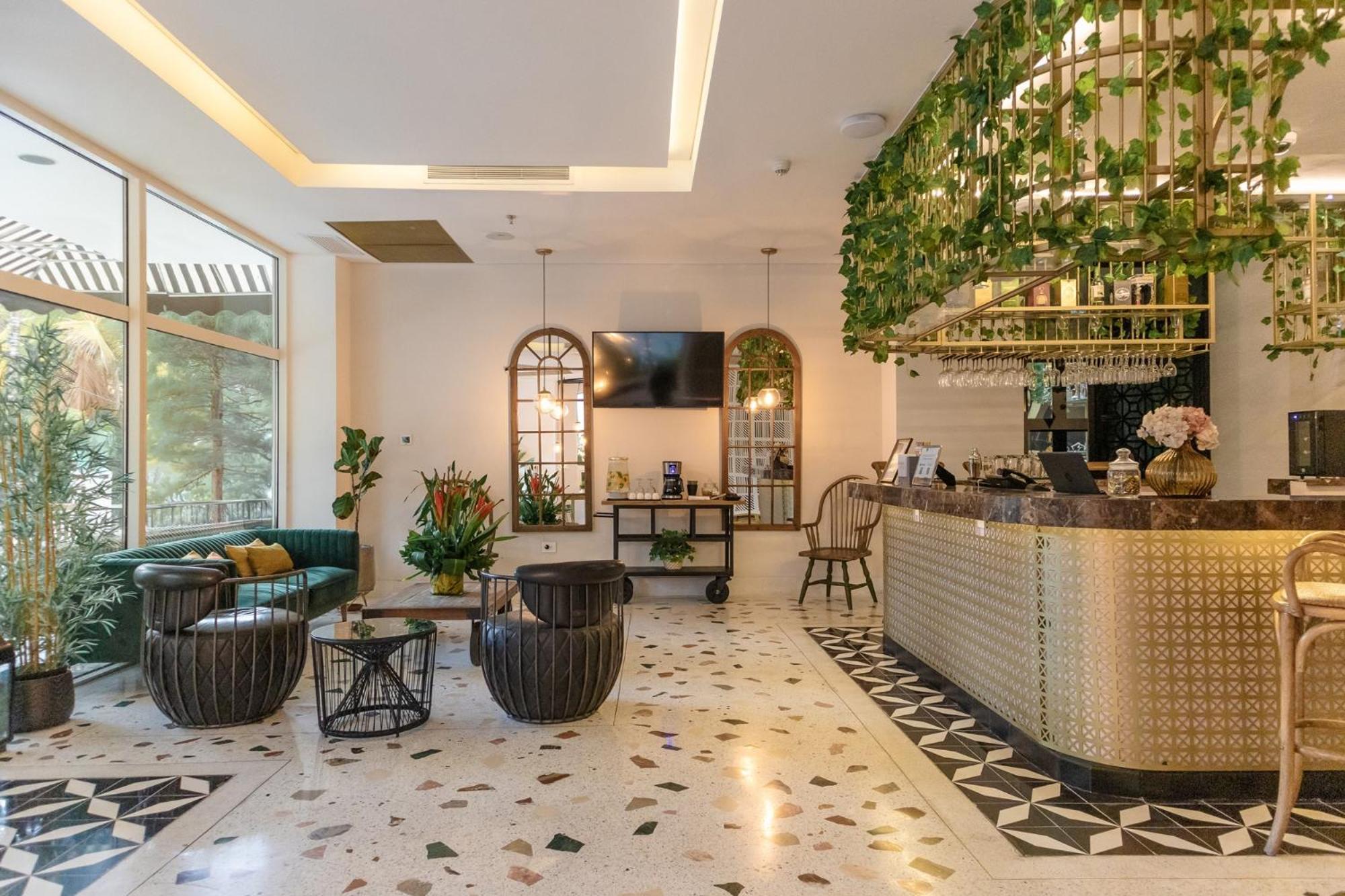 Faranda Collection Barranquilla, A Member Of Radisson Individuals 호텔 바랑키야 외부 사진 The lobby of the hotel