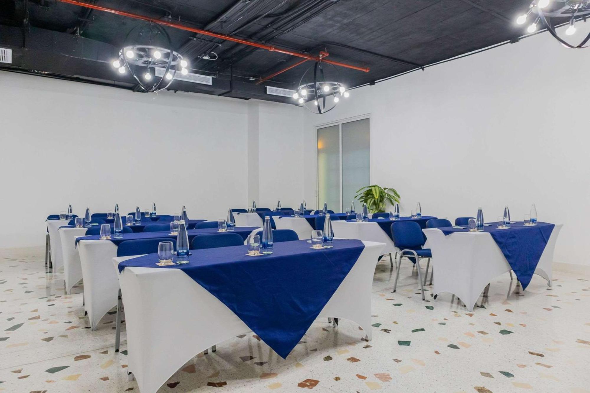 Faranda Collection Barranquilla, A Member Of Radisson Individuals 호텔 바랑키야 외부 사진 Meeting room